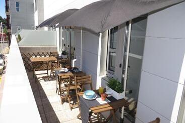 هتل Toctoc Rooms