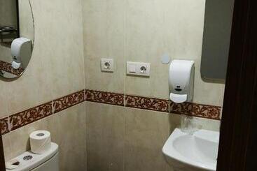 هتل Toctoc Rooms