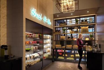 هتل Voco Times Square South New York, An Ihg
