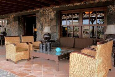 Oasis Casa Vieja Hotel Boutique