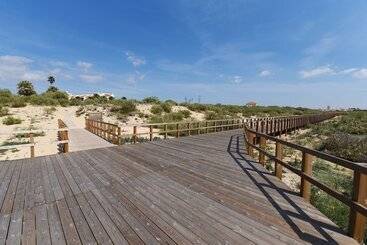 Praia Da Lota Resort - Beachfront Hotel