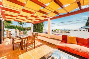Villa Capistrano