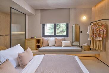 هاستل Skiathos Senses