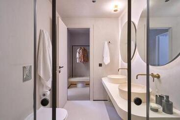 هاستل Skiathos Senses