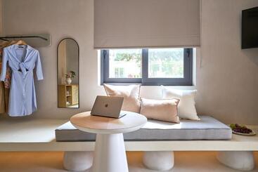 هاستل Skiathos Senses