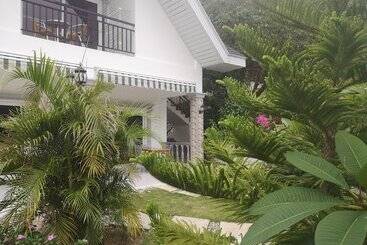 هتل Garden Bungalows Resort