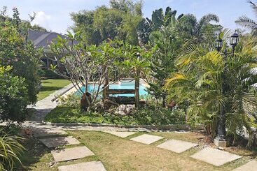 هتل Garden Bungalows Resort