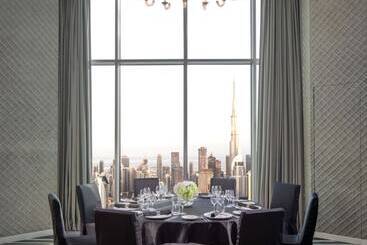 Sls Dubai Hotel & Residences