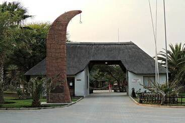 هتل Tautona Lodge