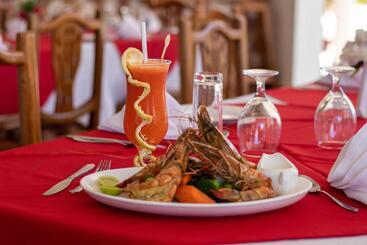 هتل Sunny Palms Beach Bungalows
