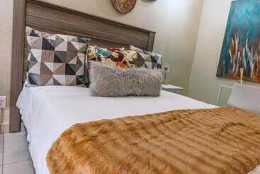 پانسیون Pumbaa Wildlife Park & Accommodation
