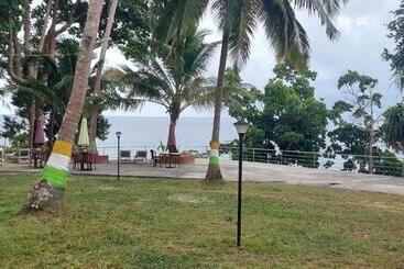 Adhvasaha Beach Spa Resort