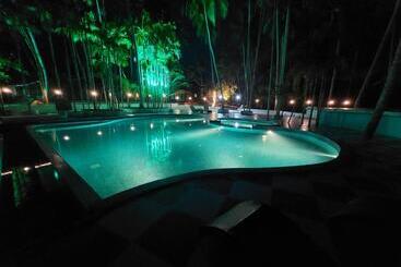 Adhvasaha Beach Spa Resort