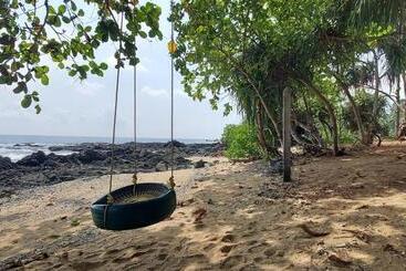 Adhvasaha Beach Spa Resort