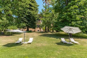 تختخواب و صبحانه Borgo Studiati Residenza D Epoca