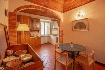 تختخواب و صبحانه Borgo Studiati Residenza D Epoca