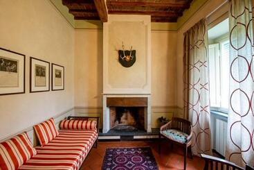 تختخواب و صبحانه Borgo Studiati Residenza D Epoca