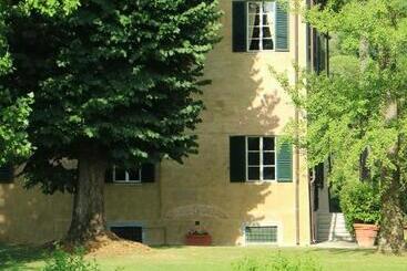 تختخواب و صبحانه Borgo Studiati Residenza D Epoca