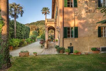 تختخواب و صبحانه Borgo Studiati Residenza D Epoca