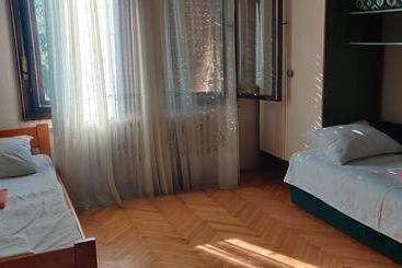 Hostel Golub
