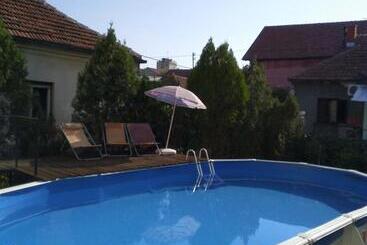 Hostel Golub