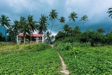 هتل 360 Surf Weligama Bay