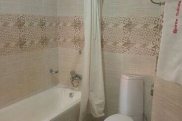 هتل Bjorne Classic Suites