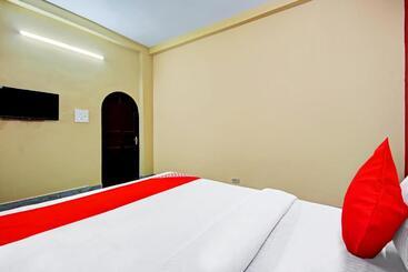 هتل Oyo 80299 The Bougain Villa