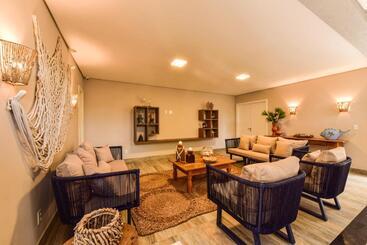 هتل Porto Das Dunas Boutique Praia