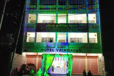 هتل Vrindavan Palace