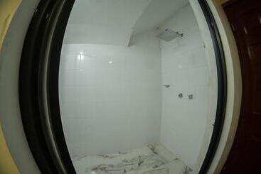 پانسیون Room In Guest Room 17 Large Room For Two People
