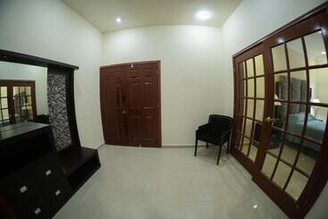 پانسیون Room In Guest Room   17 Large Room For Two People