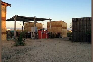 پانسیون Room In Guest Room   Camp   Santos Cabana Fabricio
