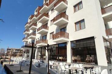 Grand Hotel Pogradec