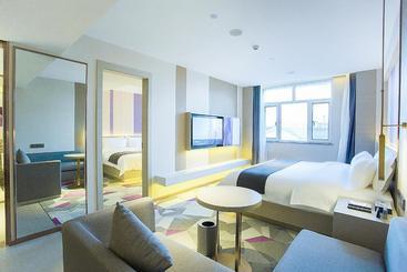 Lavande Hotel Lingwu Government Branch