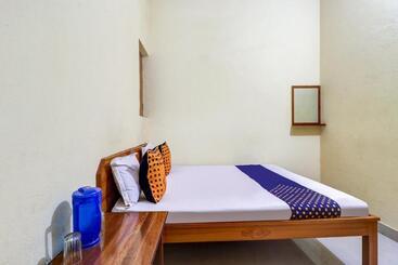 هتل O Shivaye Rest House