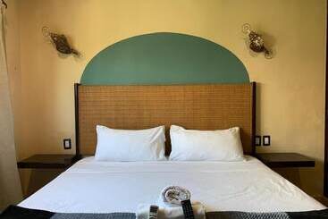 هتل Suites Villas El Jardin