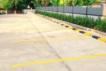 The Hub Hotel Surin