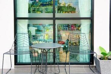 The Hub Hotel Surin