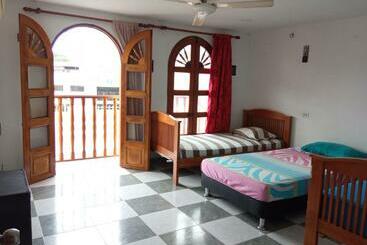 پانسیون Casa El Prado Hostal