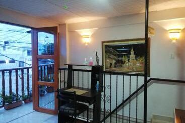 پانسیون Casa El Prado Hostal