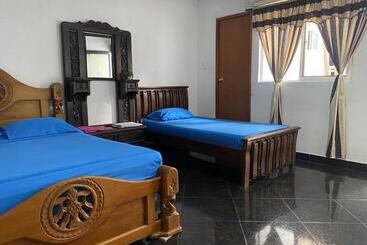 پانسیون Casa El Prado Hostal
