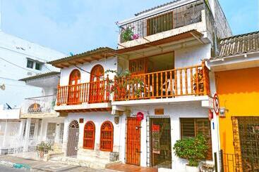 پانسیون Casa El Prado Hostal