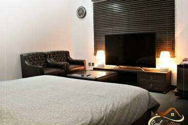 پانسیون Real Cottage Guest House