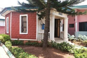پانسیون Room In Lodge Garentiti Apartment