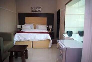 پانسیون Room In Lodge   Hampton Towers Spa