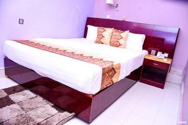 پانسیون Milton Park  And Resort  Deluxe