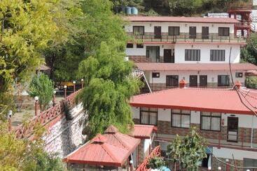 Ceyone Hotels