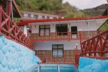 Ceyone Hotels