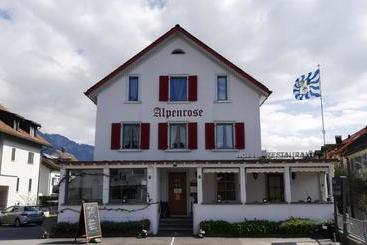 هتل Alpenrose